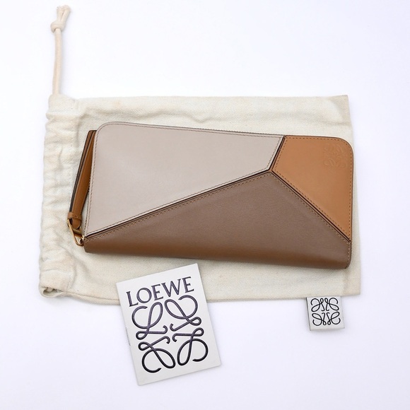 🍓LOEWE Puzzle Wallet - Picture 2 of 13